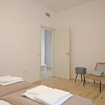 Lägenhet Peschierahome