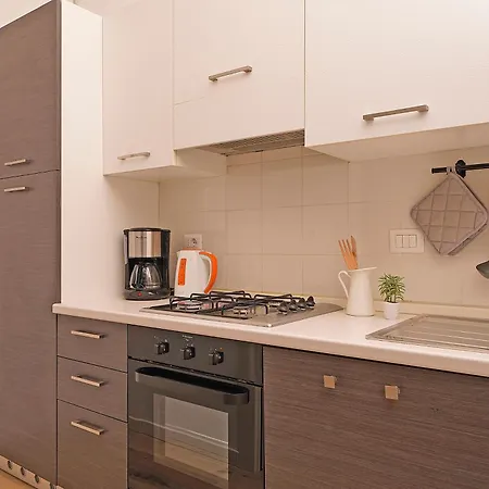 Peschierahome Lägenhet *