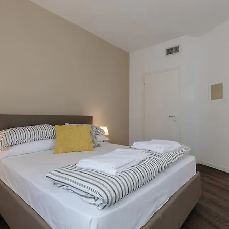 Lägenhet Peschierahome