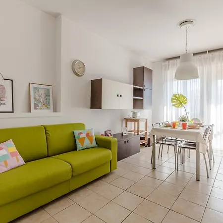 Peschierahome Lägenhet *