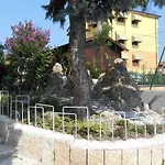 Peschierahome * 佩斯基耶拉德加达
