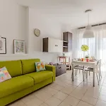 Peschierahome 公寓 *