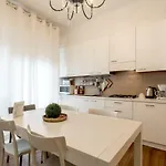 Peschierahome 公寓 佩斯基耶拉德加达